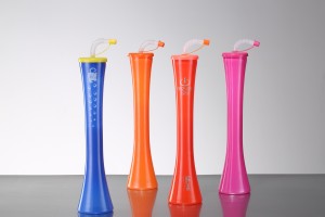 Tazza da giardino in plastica Charmlite Promotion con cannuccia – 12 oz / 21 oz – 350 ml / 600 ml