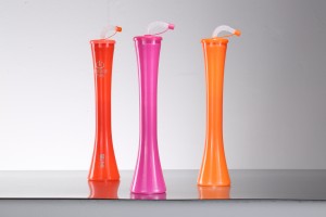 Tazza da giardino in plastica Charmlite Promotion con cannuccia – 12 oz / 21 oz – 350 ml / 600 ml