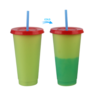 Идеи за нови продукти 2020 Amazon Пластмасови чаши за многократна употреба, променящи цвета си, 700 мл/24 унции, магически чаши, променящи цвета си със студен ефект