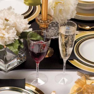 Kertakäyttöiset 6 oz:n yksiosaiset varrelliset muoviset viinilasit, muoviset samppanjalasit häihin ja erityisjuhliin